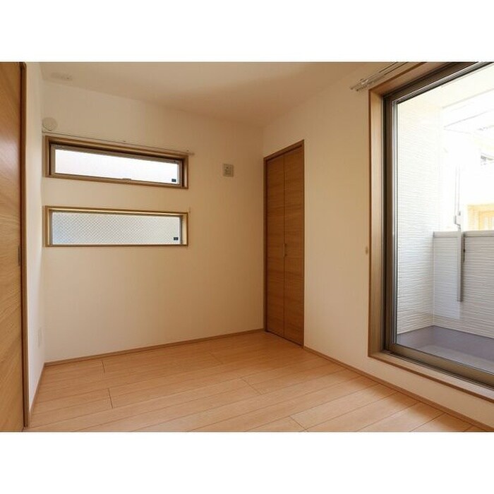 物件内観写真11　(居室)