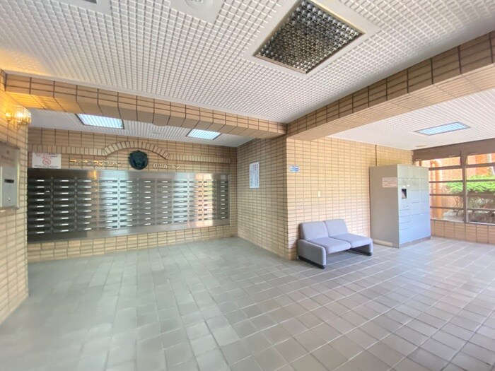 物件外観写真6　(建物設備)