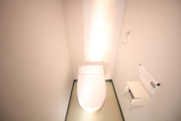 物件内観写真14　(トイレ)