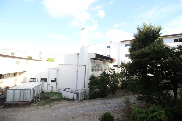 物件内観写真22　(室内からの展望)