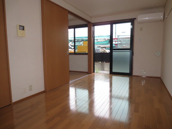 物件内観写真6　(居室)