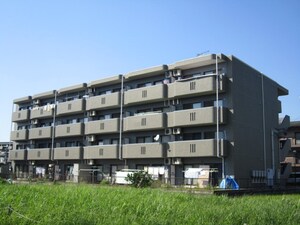 プランタン外観写真