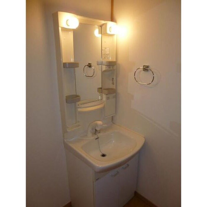 物件内観写真9　(洗面)