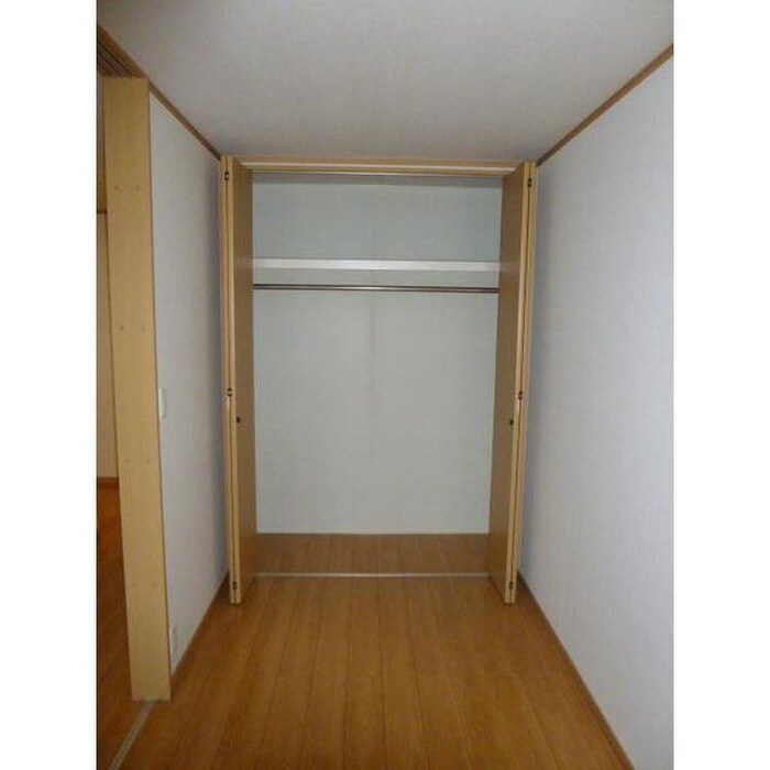 物件内観写真10　(収納)