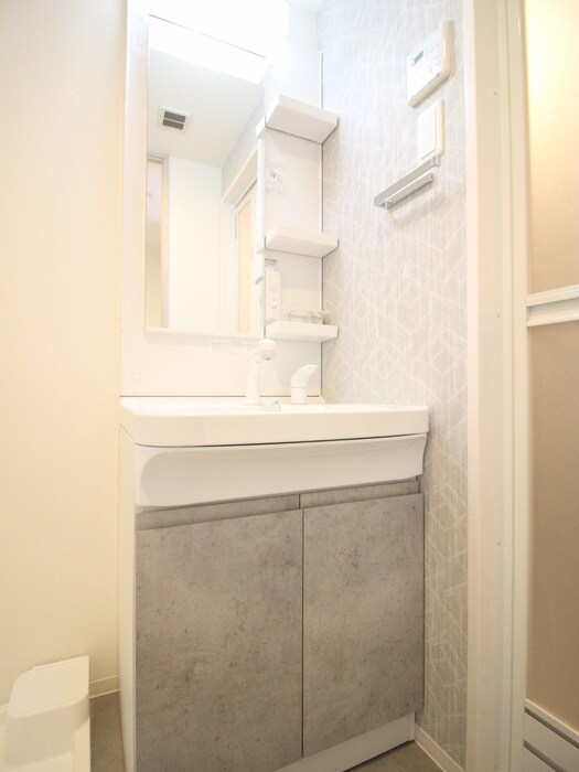 物件内観写真11　(洗面)