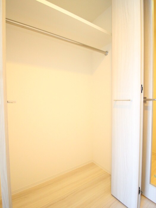 物件内観写真16　(収納)