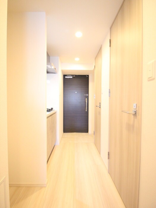 物件内観写真17　(廊下)