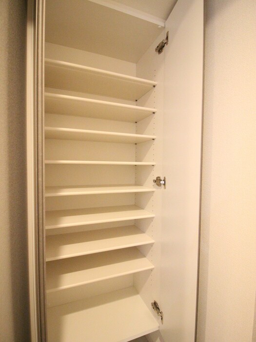 物件内観写真17　(靴箱)