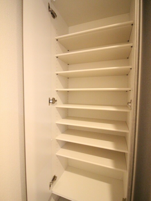 物件内観写真17　(靴箱)