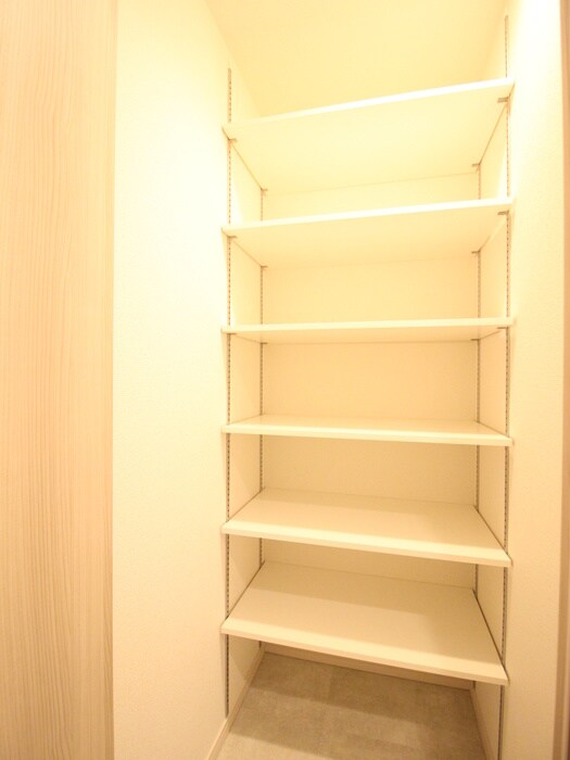 物件内観写真18　(靴箱)