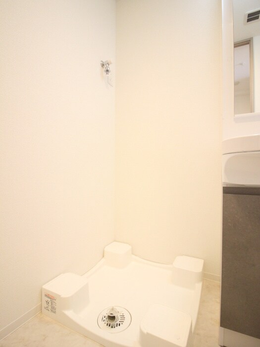 物件内観写真19　(洗濯機置場)