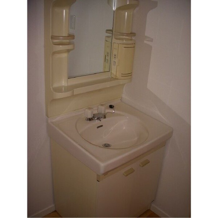 物件内観写真9　(洗面)