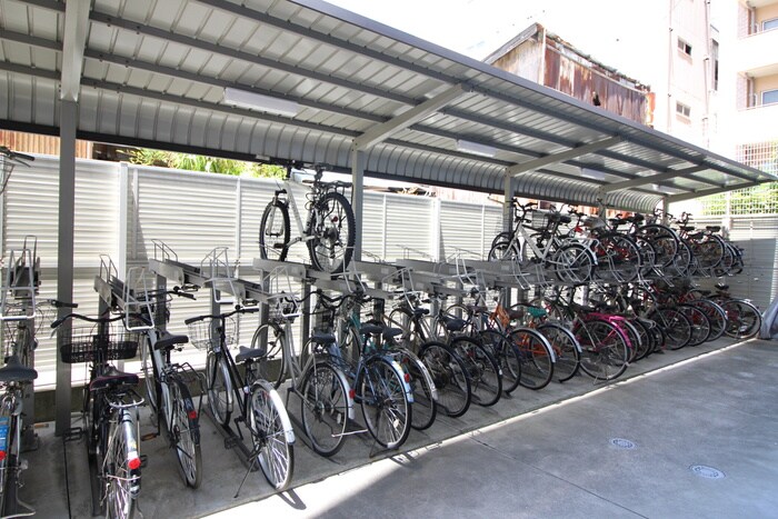 物件外観写真5　(駐輪場)