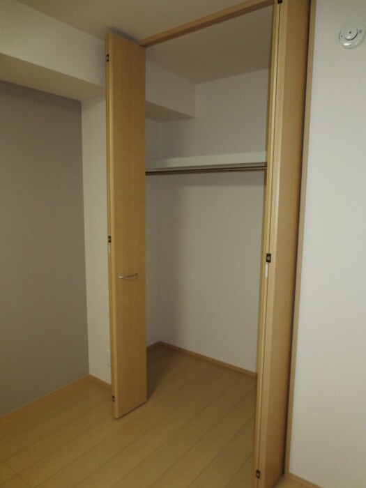 物件内観写真12　(収納)