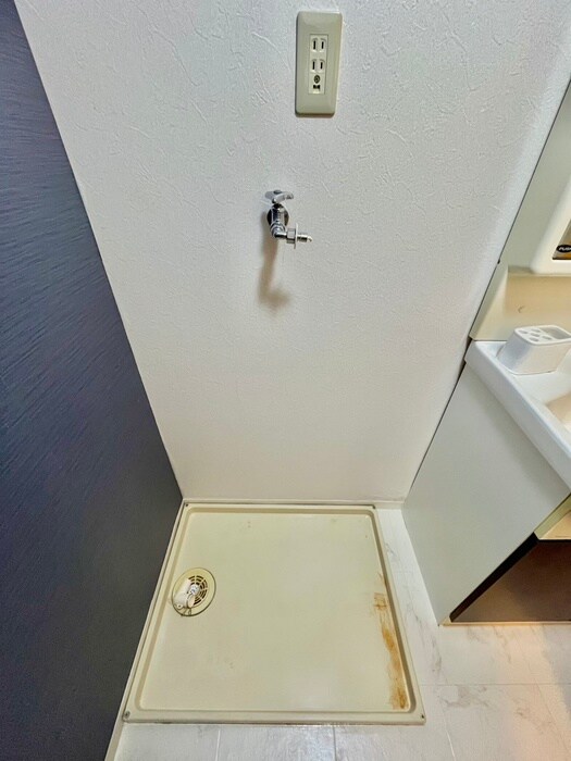 物件内観写真13　(洗濯機置場)