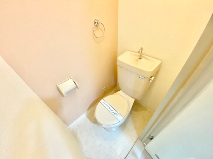 物件内観写真12　(トイレ)