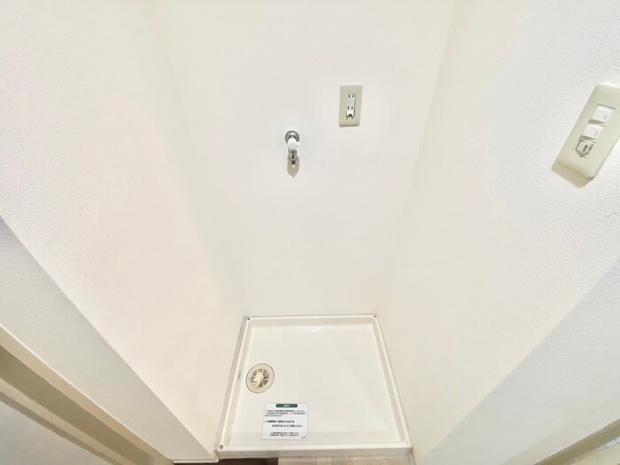 物件内観写真13　(洗濯機置場)