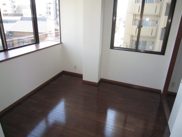 物件内観写真12　(居室)