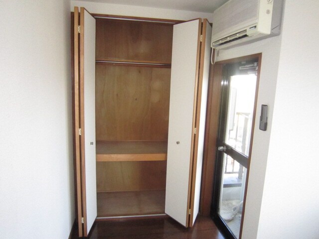 物件内観写真15　(収納)