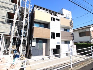 グリュック鳴海外観写真