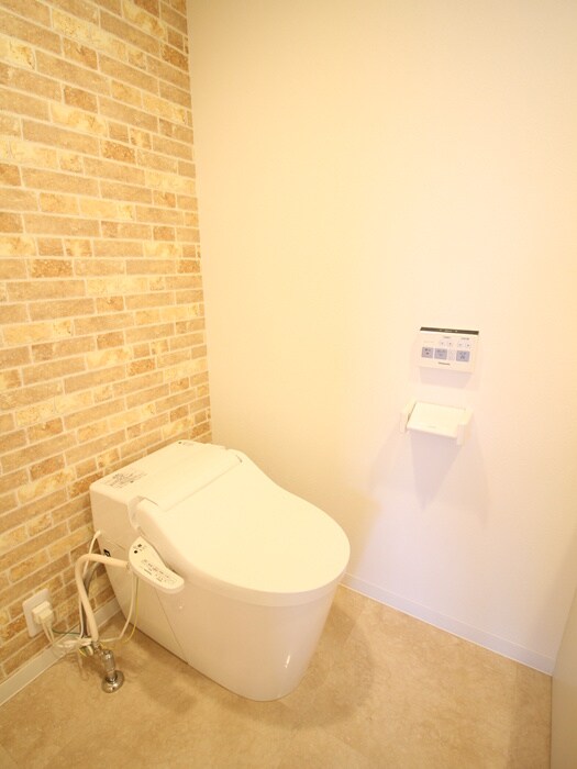 物件内観写真9　(トイレ)