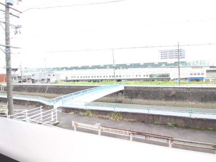 物件内観写真19　(室内からの展望)