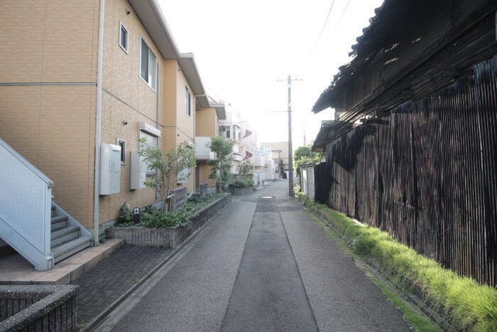 物件外観写真5　(周辺環境)