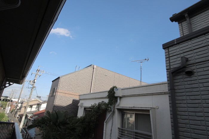 物件内観写真16　(室内からの展望)