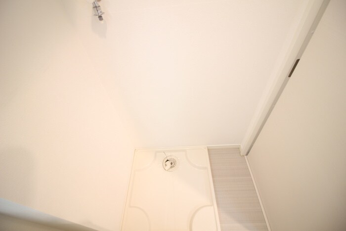 物件内観写真13　(洗濯機置場)