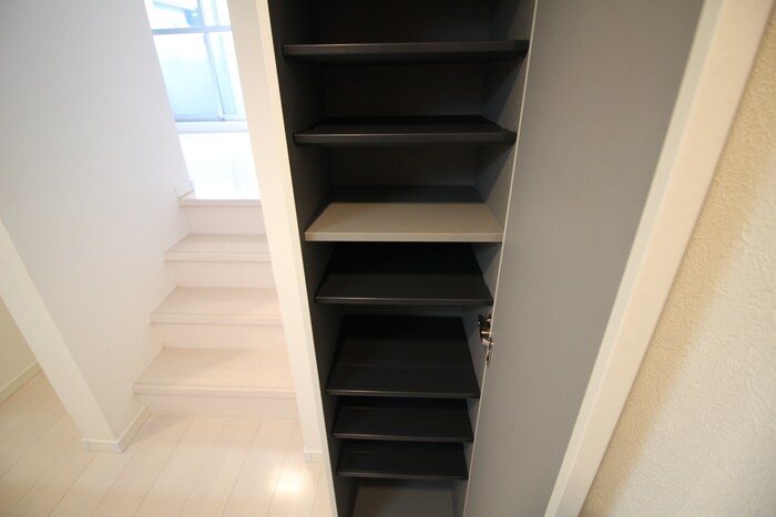 物件内観写真17　(靴箱)