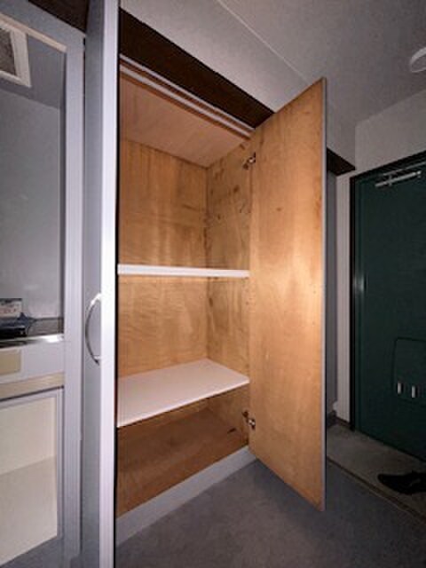 物件内観写真16　(収納)