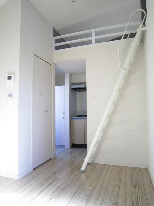 物件内観写真8　(居室)