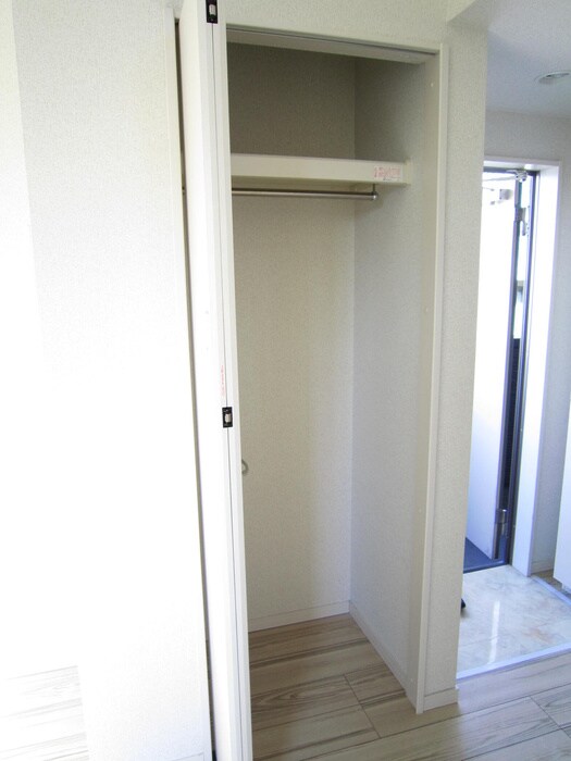 物件内観写真10　(収納)
