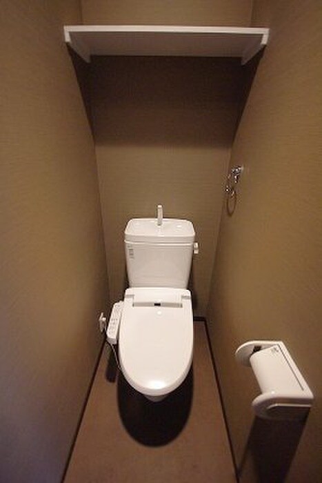 物件内観写真8　(トイレ)