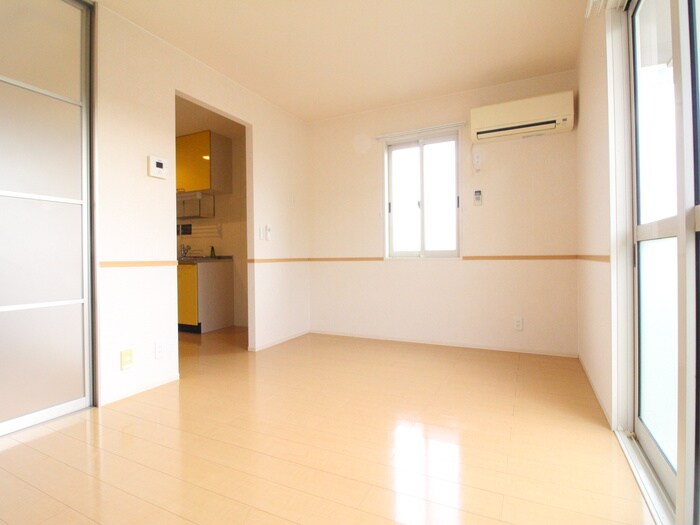 物件内観写真9　(居室)