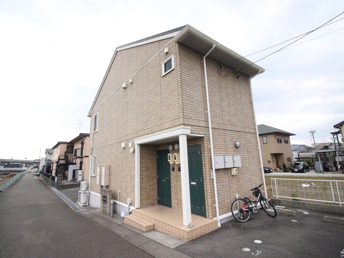 物件外観写真3　(外観写真)