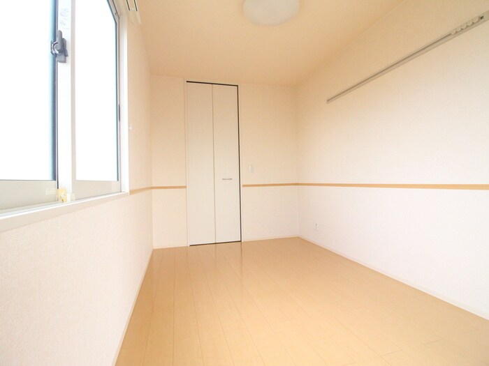 物件内観写真18　(居室)