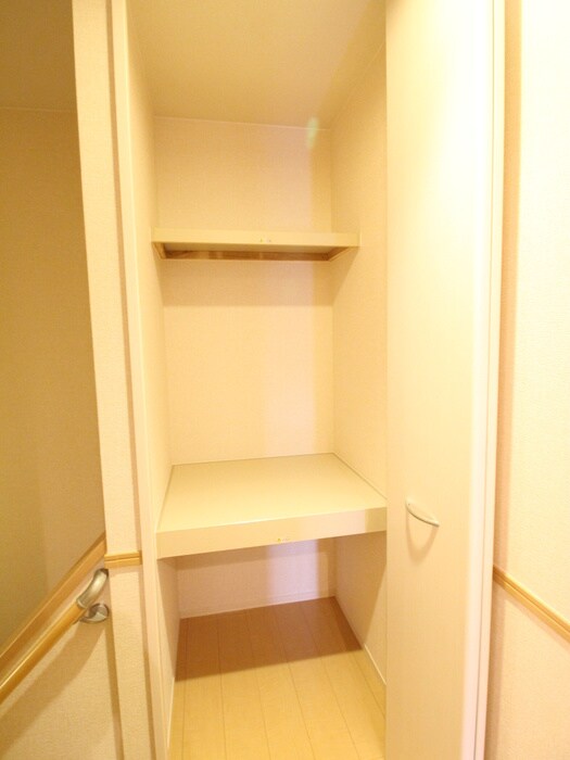 物件内観写真20　(収納)