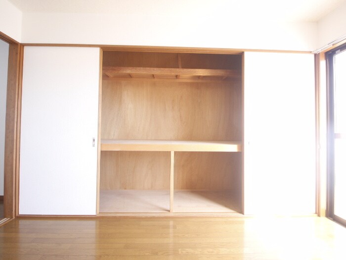 物件内観写真11　(収納)