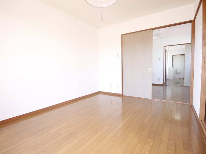 物件内観写真15　(居室)