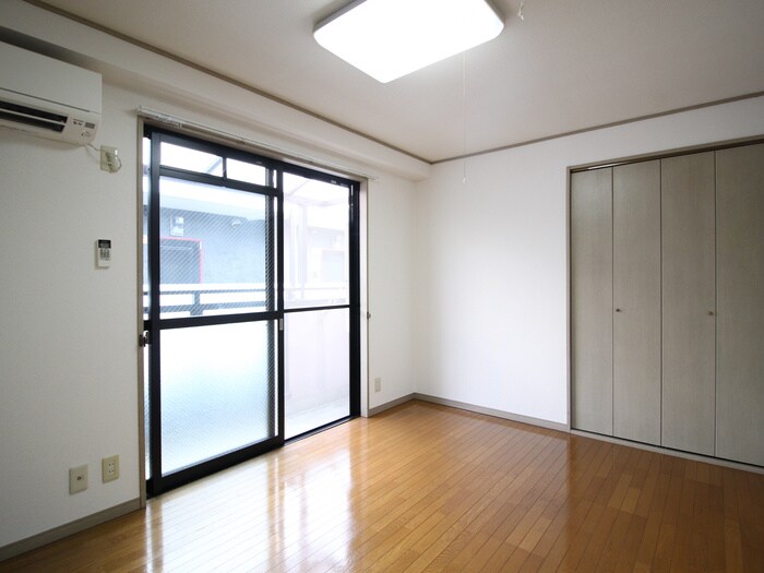 物件内観写真18　(居室)