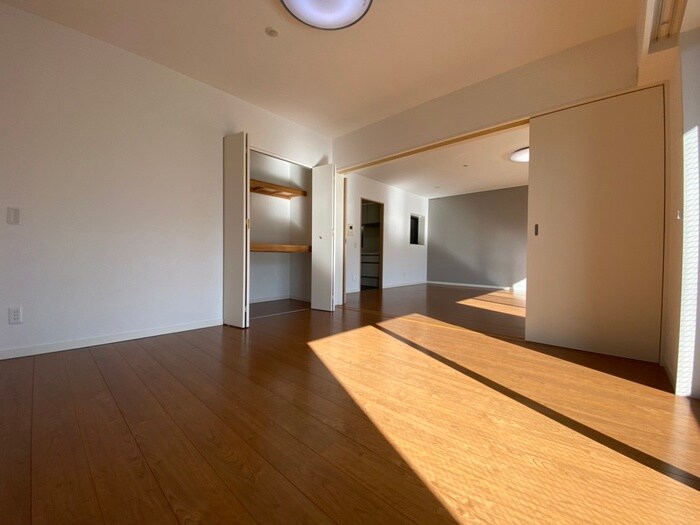 物件内観写真8　(居室)