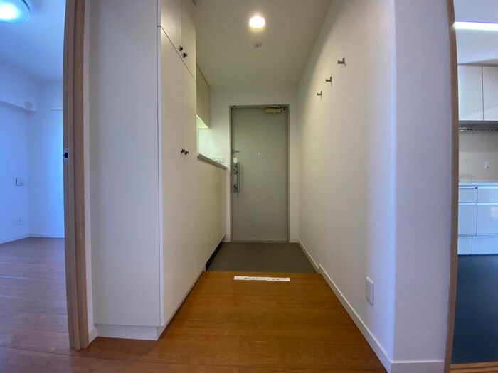 物件内観写真19　(玄関)