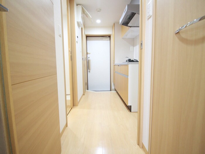 物件内観写真19　(廊下)