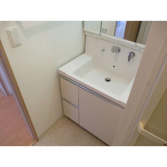 物件内観写真8　(洗面)