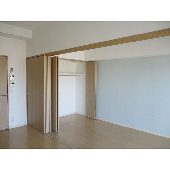 物件内観写真15　(居室)