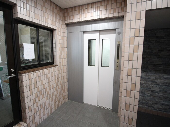 物件外観写真6　(建物設備)