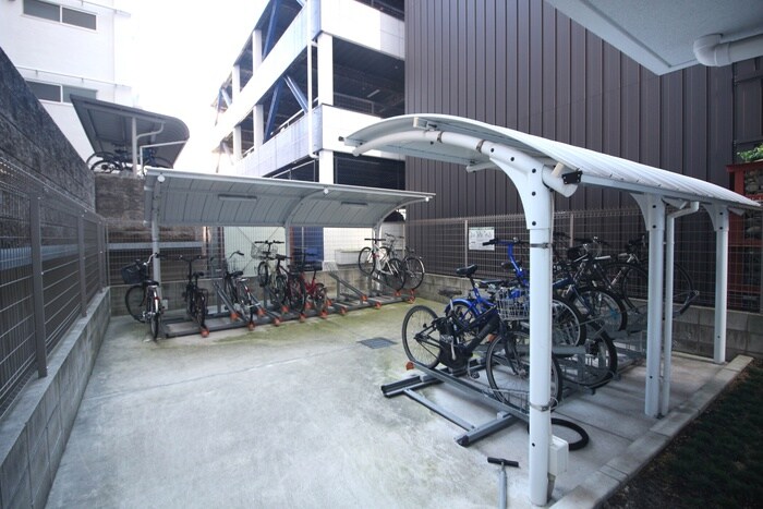 物件外観写真6　(駐輪場)