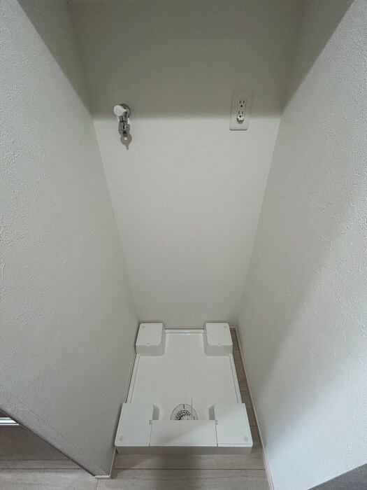 物件内観写真13　(洗濯機置場)