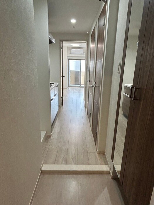 物件内観写真20　(廊下)